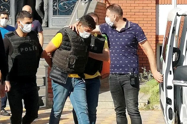 Melek Aslan'ın annesinin ağıdı yürekleri dağladı: Ben şimdi hangisine yanayım