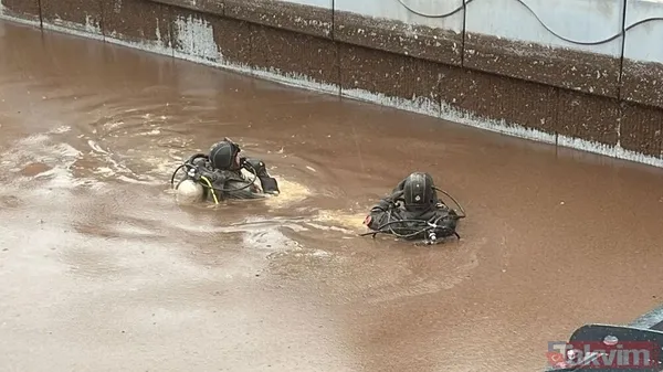 Urfa'da sele kapılan kişiye el uzatmak yerine videoya çekti! Yaşlı adam çaresizce sürüklendi! O anlar kan dondurdu! "İnsanlık ölmüş..." - 13