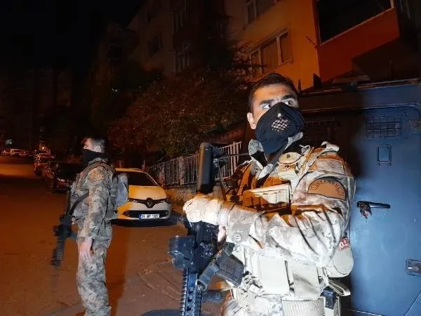son dakika istanbul da uyusturucu saticilarina safak operasyonu cok sayida gozalti var takvim
