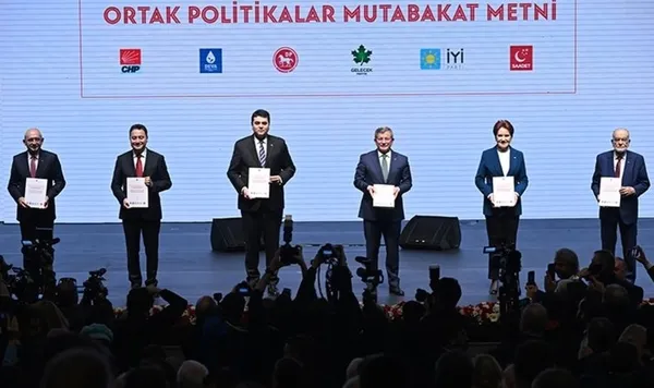 koalisyonda-liste-savaslari-devanin-saadeti-bozuldu-her-partiden-farkli-oneri-1680586643949.jpg Koalisyonda liste savaşları! DEVA'nın itirazları İP'leri kopma noktasına getirdi: Her partiden farklı öneri-7