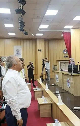 İstiklal Marşı'nı okumayan HDP'lilerin skandal Abdullah Öcalan sözleri sonrası belediye Meclis karıştı: Gereğini yapacağız