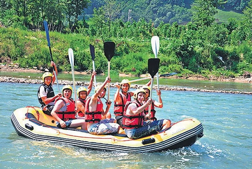 Gençlere ücretsiz yaz kampı