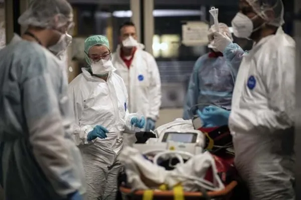 Fransa Cumhurbaşkanı Emmanuel Macron'dan ülkeyi karıştıran skandal! Rezil oldu!-4