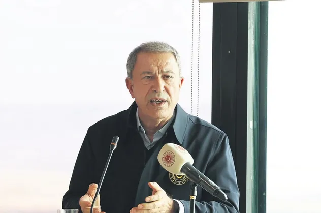 Bakan Akar'dan Yunanistan'a uyarı: "Hakkımızı hukukumuzu koruyacağız"