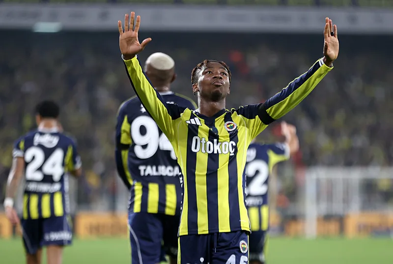 Nene ilk kez Kadıköy’de sahne aldı