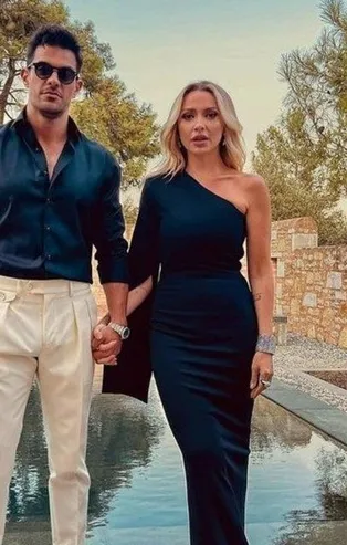 Hadise, Kaan Yıldırım'dan ayrılarak jet hızıyla Mehmet Dinçerler'le nikah kıydı! Evlilik yine jet hızıyla sona erince ortalık karıştı