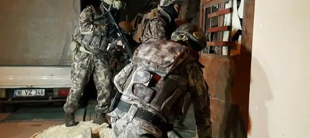 Bin polisle şafak operasyonu!