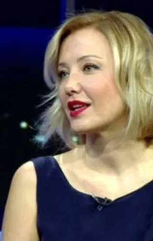 Berna Laçin'in "devlet üniversitesi" paylaşımına tokat gibi cevaplar