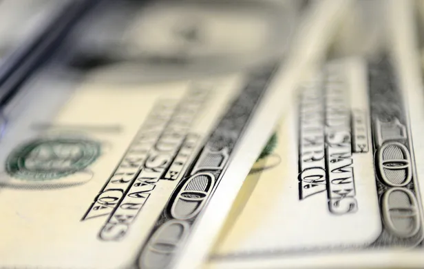 dolar-ve-euro-ne-kadar-kac-tl-oldu-13-aralik-canli-doviz-kurlari-ve-dolar-euro-alis-satis-fiyatlari-1639366498856.jpg Dolar ve euro ne kadar, kaç TL oldu? 13 Aralık canlı döviz kurları ve dolar euro alış satış fiyatları!-4