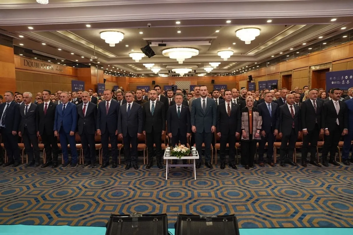 van-golu-havzasina-2050-vizyonu-sonuc-bildirgesi-kamuoyu-ile-paylasildi-1784648018921.jpeg Van Gölü Havzası'na 2050 vizyonu: Sonuç bildirgesi kamuoyu ile paylaşıldı-2