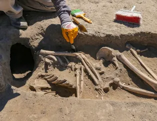 Van'da kafatası olmayan 2700 yıllık iskelet bulundu