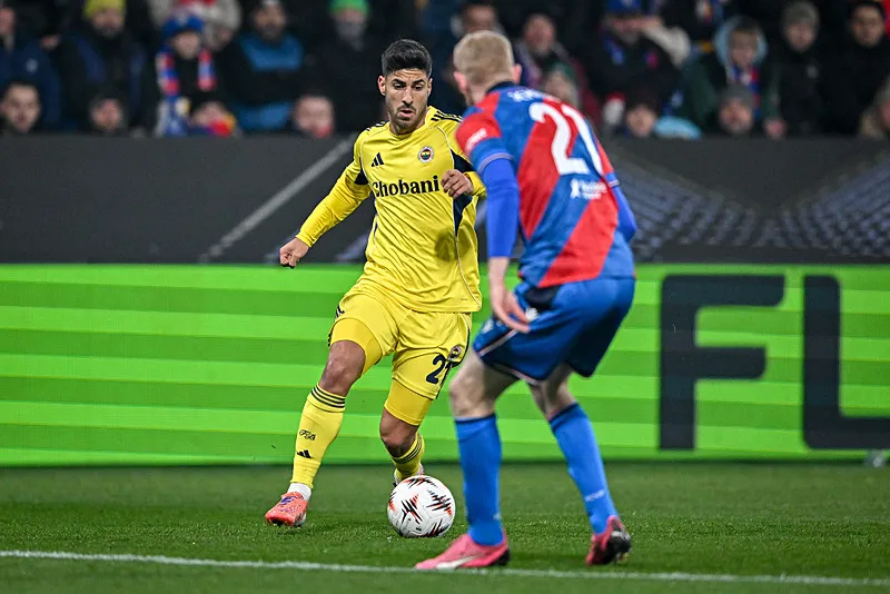 Fenerbahçe'nin Viktoria Plzen maçı sonrası o isme ağır sözler! "Rezil" - 12