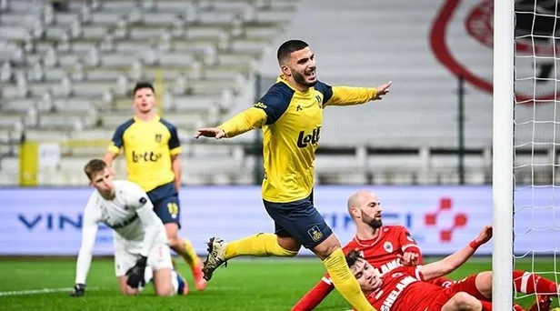 galatasaray-deniz-undav-icin-savasiyor-schalke-ayrintisi-1670404228457.jpeg Galatasaray Deniz Undav için savaşıyor! Schalke ayrıntısı-2