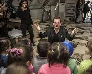 Dünya yıldızı Bono’dan Türkiye’ye destek