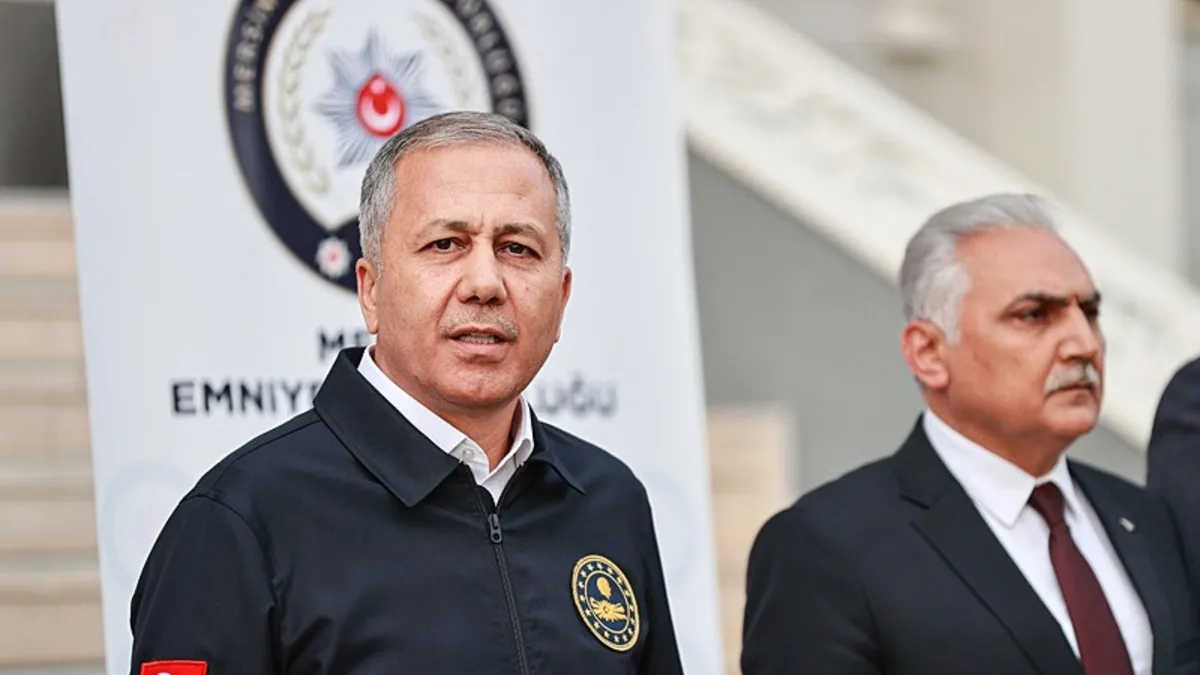 Mersin merkezli 10 ilde dev operasyon | Bakan Yerlikaya duyurdu: Narko Kapan Mersin'le 3 organize suç örgütü çökertildi