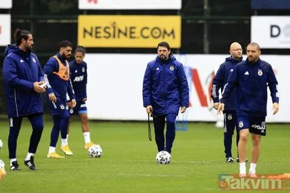 Jose Sosa sakatlandı Fenerbahçe’de işler karıştı! Erol Bulut karasını verdi.. İşte Fenerbahçe’nin Konya 11’i...