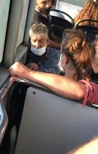 Son dakika: Otobüste dehşet anları! Kadına bir anda tokat attı, kimse müdahale etmedi!