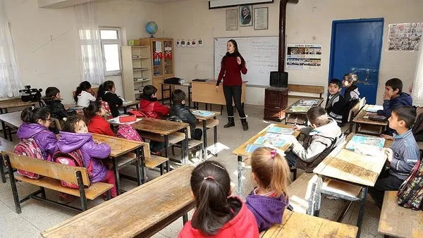 okullar-ne-zaman-acilacak-okullar-cumartesi-yarin-aciliyor-mu-cumartesi-okul-var-mi-1602223645800.jpg Okullar ne zaman açılacak? Okullar Cumartesi (yarın) açılıyor mu? Cumartesi okul var mı?-4