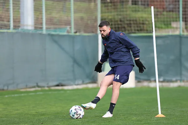 aytemiz-alanyaspor-galatasaray-macina-hazirlaniyor-1613496009986.jpg Aytemiz Alanyaspor Galatasaray maçına hazırlanıyor-2