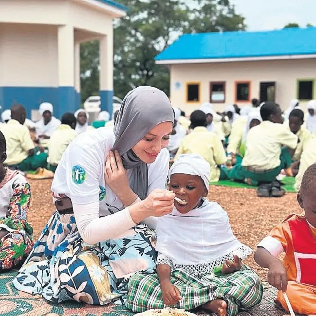 Kardeşinle bayram olur