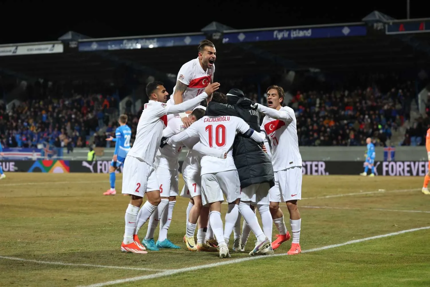 Kalede savaş! Montella Türkiye'nin Macaristan maçı 11'ini netleştirdi - 9