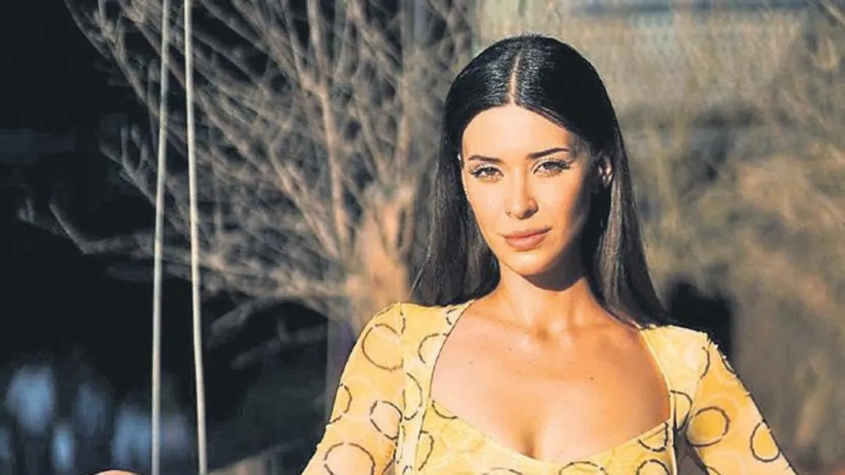 Devrim Özkan ve Bige Önal'ın korku dolu anları: Bindikleri uçağa yıldırım düştü!