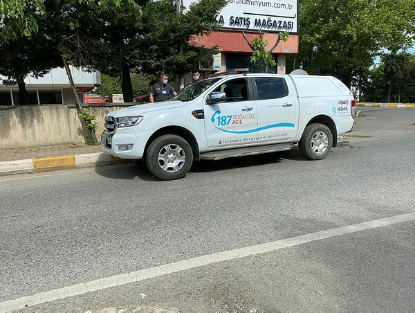 istanbulda-panik-yaratan-olay-dogalgaz-borusu-patladi-1589186158681.jpg İstanbul'da panik yaratan olay! Doğalgaz borusu patladı-1