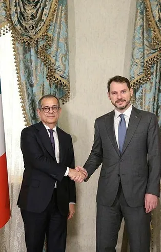 Bakan Albayrak, İtalya Ekonomi Bakanı Tria ile görüştü