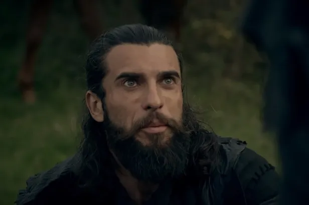 baltali-yigit-o-rolle-dondu-imzalar-atiliyor-acun-ilicali-dirilis-ertugrulun-alpiyle-alemi-titretecek-1607188938541.jpg Baltalı yiğit o rolle döndü imzalar atılıyor! Acun Ilıcalı Diriliş Ertuğrul'un alpiyle alemi titretecek-8