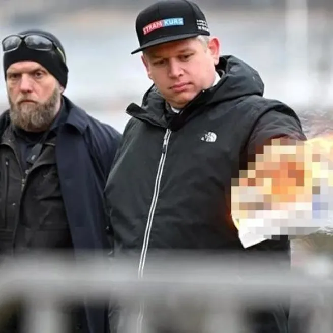 İsveçte Kuran-ı Kerim yakan Paludan hakkında göstermelik tutuklama kararı!