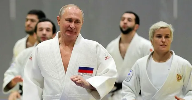 siyah kusak sahibi putin i nakavt etti