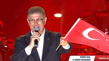 İzmir Büyükşehir Belediye Başkanı Cemil Tugay AK Parti Genel Merkezi'nde