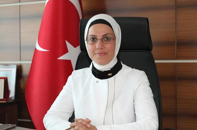 AK Parti Milletvekili Ravza Kavakçı Kan'dan ablası Merve Kavakçı'yı Ömer Faruk Gergerlioğlu ile karşılaştıranlara tepki