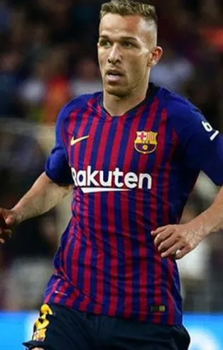 Juventus, Barcelonalı orta saha oyuncusu Arthur'u gözüne kestirdi