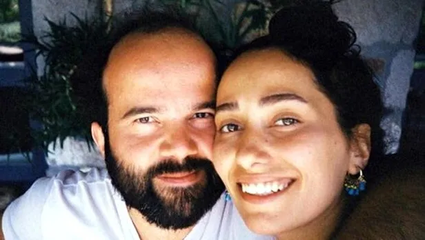 Masumlar Apartmanı'nın Esra'sının bir kızı olduğunu duyanlar şaştı kaldı! Esra Ruşan'ın eski eşi ünlü çıktı minik kızı bir fenomen-6