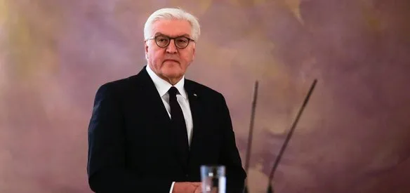 Almanya'da eski Dışişleri Bakanı Frank-Walter Steinmeier, ülkenin 12. Cumhurbaşkanı seçildi.
