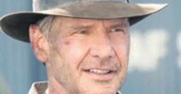 Harrison Ford’un taktığı şapka 630 bin dolara satıldı!