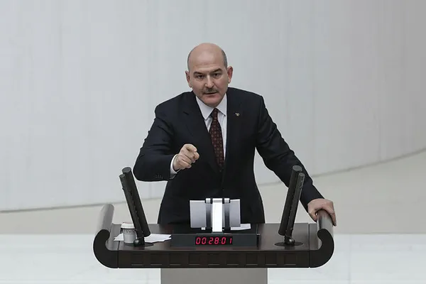 son-dakika-icisleri-bakani-suleyman-soyludan-flas-aciklama-otoyollarda-hiz-limiti-artiyor-tarih-belli-oldu-1651753965794.jpg SON DAKİKA! İçişleri Bakanı Süleyman Soylu'dan flaş açıklama! Otoyollarda hız limiti artıyor! Tarih belli oldu-2