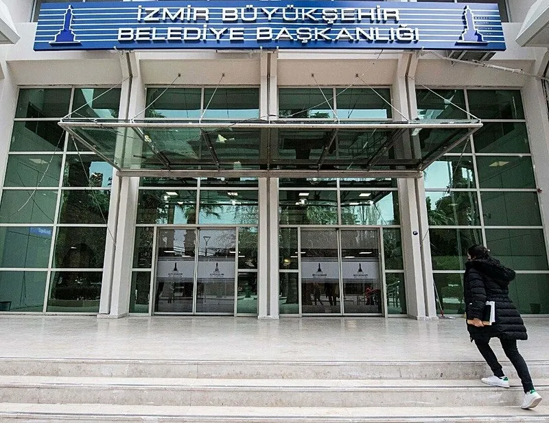 İZBETON yolsuzluğunda yeni dalga: 22 şüpheli adliyeye sevk edildi