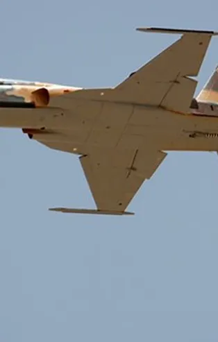 İşte İran'ın yeni savaş uçağı: "Kevser"