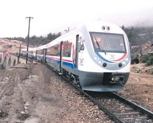 Polis ve askere tren yüzde 50 indirimli