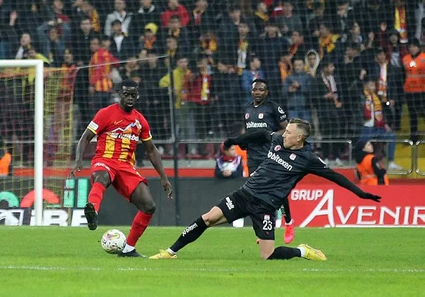 kayserispor-sivasspor-canli-anlatim-izle-1673634091093.jpeg Kayserispor 4-1 Sivasspor | MAÇ SONUCU-5