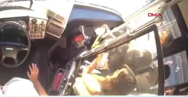 Metrobüs kazasından saniyeler öncesi: Şoför yardım çağırdı