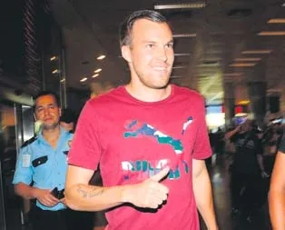 Boşuna demedik G.Saray’da transfer bitmez