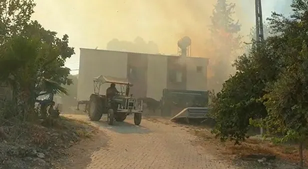 Son dakika: Osmaniye'de orman yangını! Evler boşaltıldı-1