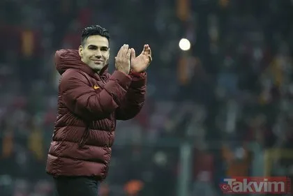 Son dakika Galatasaray haberleri | Cimbom’un gündemindeki yıldızın antrenöründen flaş çağrı: Galatasaray’a git!