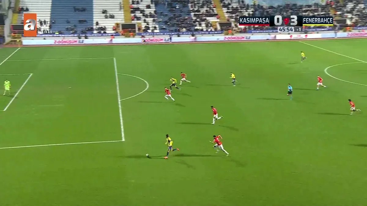 Kasımpaşa 0-3 Fenerbahçe | Gol: Bartuğ Elmaz