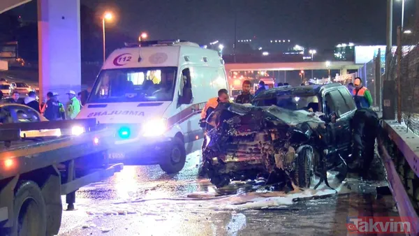 İstanbul Merter'de makas terörü can aldı! Bariyerlere çarpan cip alev aldı: 1 ölü, 3 ağır yaralı - 17