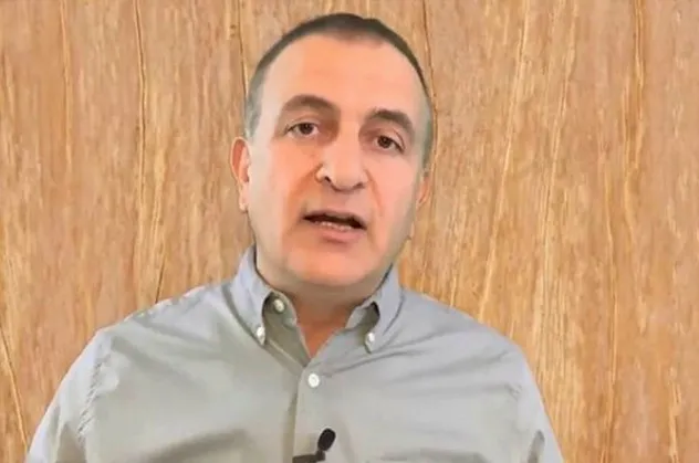 FETO firarisi Ekrem Dumanlı YPG'li teröristleri savundu!