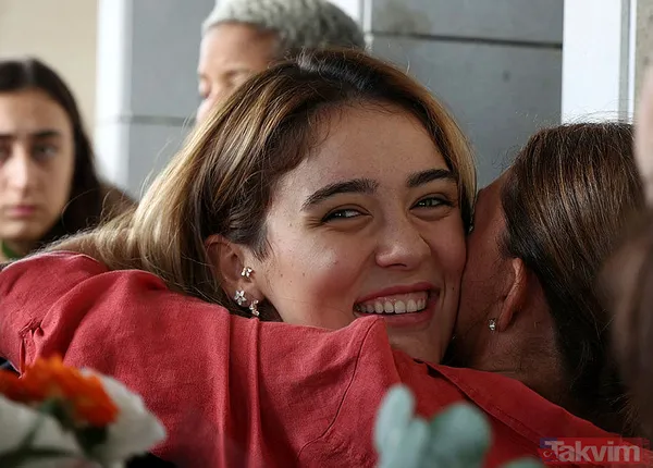 Zehra Güneş'in kardeşi gibi kuzeni de ünlü çıktı hem de bakın kim! Meğer Survivor'a da katılmış - 8